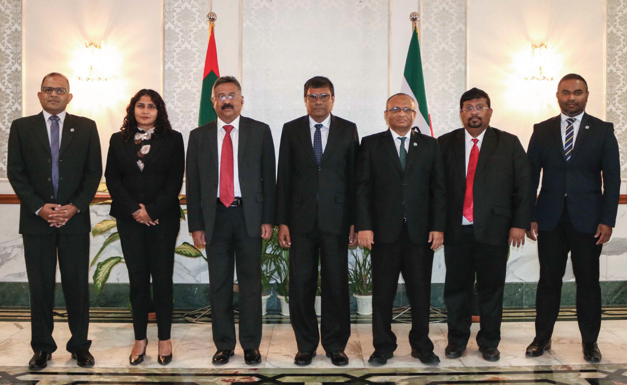 ރާއްޖޭގެ އުއްތަމަ ފަނޑިޔާރުގެ ދަޢުވަތަކަށް ސްރީލަންކާގެ އުއްތަމަ ފަނޑިޔާރު ރާއްޖެއަށް ރަސްމީ ދަތުރުފުޅެއް ކުރައްވައިފި