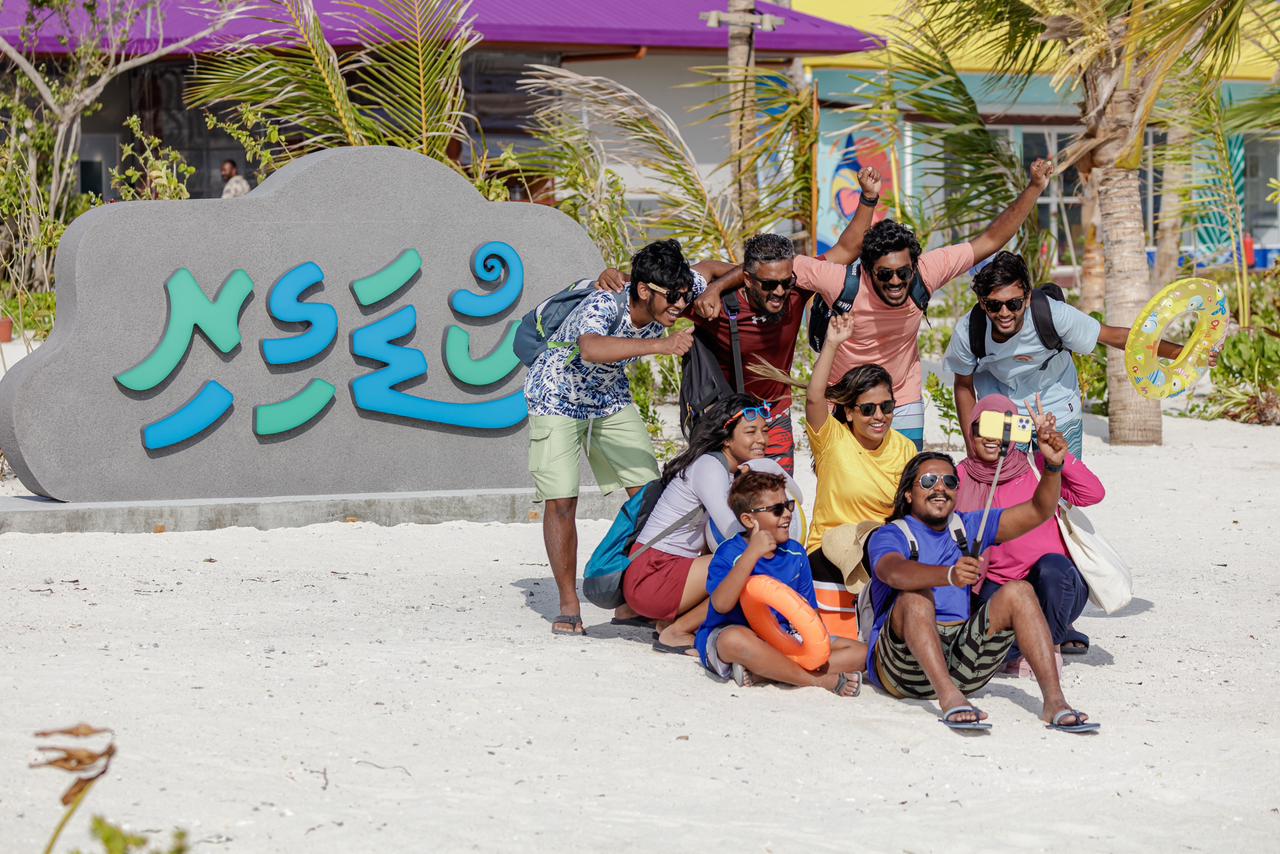 ކުޑަގިރި ބުކިންއަށް ހުޅުވާލުމާއެކު ބޮޑު ތަރުހީބެއް، ހޮނިހިރުދުވަހުގެ ބުކިން މިހާރު ފުލްވެއްޖެ