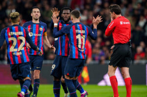 ރެއާލް ދަނޑުގައި މޮޅުވެ ބާސެލޯނާ ފެންވަރު ދައްކާލައިފި