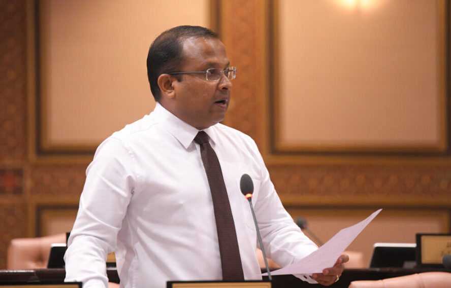 އޮޑިވެރިން ބަނގުރޫޓުވެ، ގެދޮރު ގެއްލޭ ހިސާބަށް ހާލަތު ގޮސްފި: ރިޔާޒު