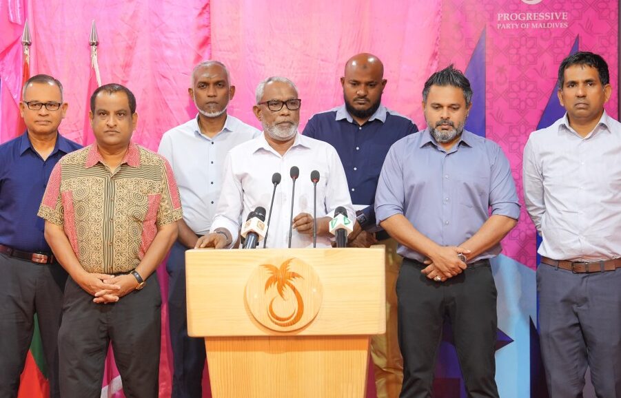 މަހްލޫފްއެކޭ އެއްގޮތަށް ޔާމީންގެ ދައުވާތައްވެސް އަނބުރާ ގެންދަން ގޮވާލައިފި