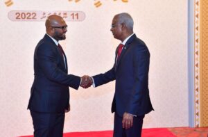 އެއްބުރުން ރައީސް ޞާލިހު ދެވަނަ ދައުރަކަށް ހޮވަން ރައްޔިތުން ތައްޔާރުކަން ސާފުވެއްޖެ: ނަޒީރު