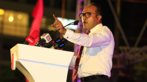 މައްސަލަތައް ކޯޓުން މަރުހަލާއިން ކާމިޔާބު ނުވާތީ ޔާމިންގެ ސަޕޯޓަރުންގެ ނުރުހުން ޖަމީލަށް!