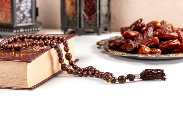 އިންޑޮނޭޝިއާ އާއި އިތުރު ގިނަ ގައުމުތަކަކަށް ރޯދަ މަހުގެ ފުރަތަމަ ދުވަހަކީ ބުރާސްފަތި