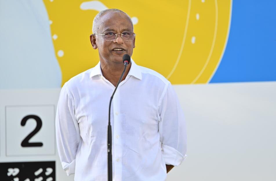 ތިންބާރުގެ ވެރިން ސިޔާސީ ހަލަބޮލިކަމުން ދުރުވެ، އިސްކުރަން ޖެހޭނީ ޚިދުމަތްކުރަން: ރައީސް