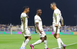 ރޮނާލްޑޯގެ ދެގޯލާއިއެކު އަލް ނަސްރަށް ބޮޑު މޮޅެއް