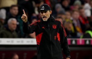 ޓުޗެލްގެ ފުރަތަމަ މެޗުން މޮޅުވެ ބަޔާން އެއް ވަނަ އަށް