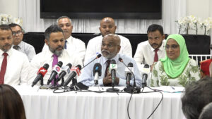 ނޫސްވެރިންގެ ބައްދަލުވުމުގައި ޗާގޮސްގެ މިލްކުވެރިކަމާއި ގުޅޭގޮތުން މުނައްވަރު ވާހަކަ ދެއްކެވީ ދެފަހަރު ދެގޮތަށް!