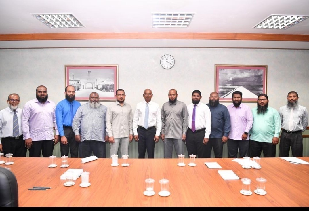 އަދާލަތުގެ އިލްވެރިންގެ މަޖިލީހުން "ބައެއްކަންކަން" ރައީސްގެ ސަމާލުކަމަށް ގެނެސްފި