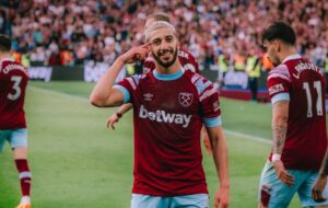 ޔުނައިޓެޑް ބަލިކޮށް ވެސްޓް ހޭމް ހަމަޖެހިލައިފި