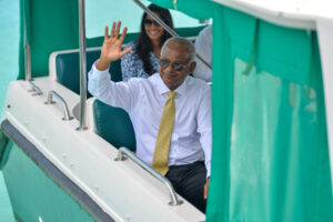 އއ. އުކުޅަހަށް ކުރެއްވި ދަތުރުފުޅު ނިންމަވާލެއްވުމަށްފަހު ރައީސުލްޖުމްހޫރިއްޔާ މާލެ ވަޑައިގެންފި