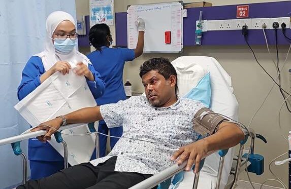 ގިނަ އަދަދަކަށް ކަރުނަގޭސް ޖަހައި އިދިކޮޅު މުޒާހަރާ ރޫޅާލައި، ބޮޑު ހަމަނުޖެހުމަކަށް!