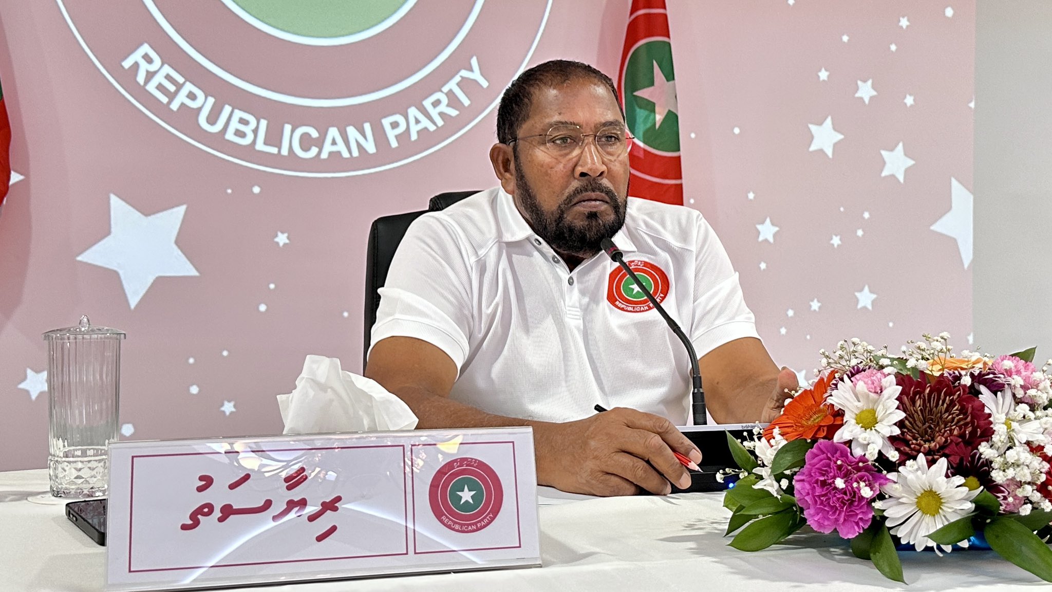 ދެވަނަ ބުރުގައި ނިންމާނެ ގޮތަކާއިމެދު ލީޑާޝިޕާއި ޤާސިމް މަޝްވަރާ ކުރަނީ!