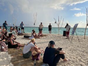 ވިޒިޓް މޯލްޑިވްސް ސްޓޯރީ ޓެލާރސް ކޮންފަރެންސް ނިންމާލައިފި