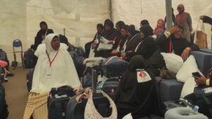 ދިވެހި ދެ ހައްޖާޖީއަކު ބަލިވެގެން އައިސީޔޫގައި ފަރުވާ ދެނީ