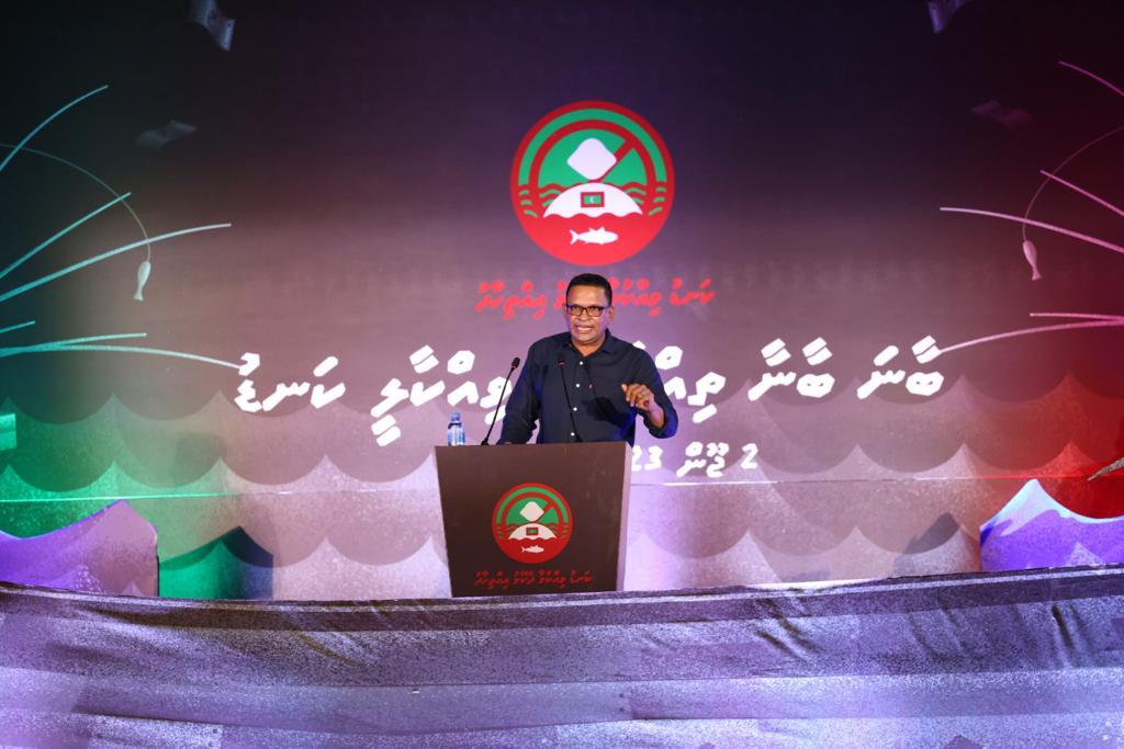 ހުރިހާ ކުލަތަކާއި ފިކުރުތައް ދޫކޮށް މިތިބީ އެކަތިގަޑެއްގެ ގޮތުގަ: ނާޒިމް