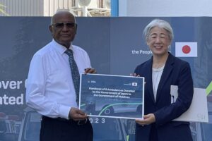 ޖަޕާނުން 8 އެމްބިއުލާންސް ހަދިޔާ ކޮށްފި