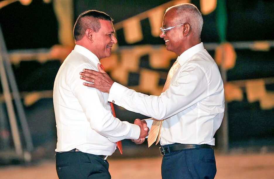 އަތާއި އަތް މިގުޅާލީ އުފާވެރި އަމާން ރާއްޖެއެއް ބިނާކުރުމަށް: ސިޔާމް