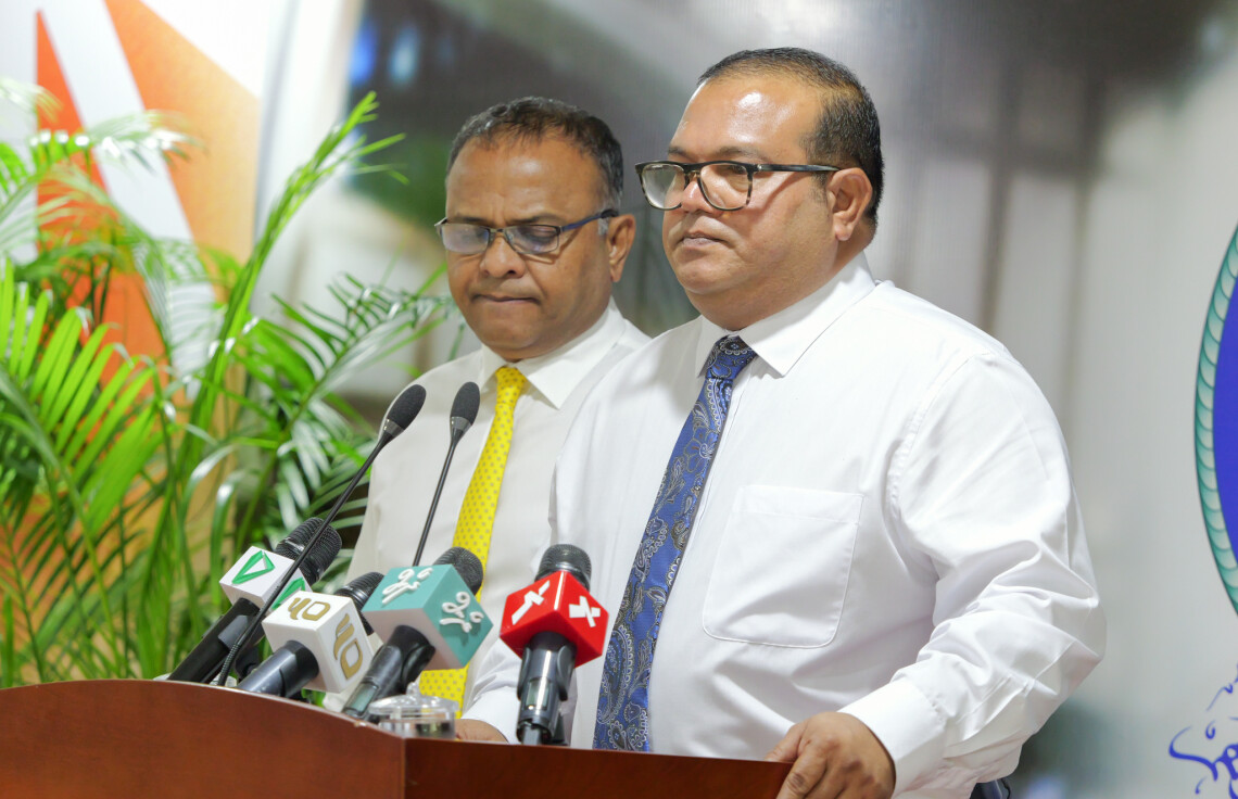 ޖަލްސާ ނިންމާލީ ގަވާއިދާއި ޚިލާފަށް، މެމްބަރުންނަށް އިޚުތިރާމެއްވެސް ނެތް: އަސްލަމް