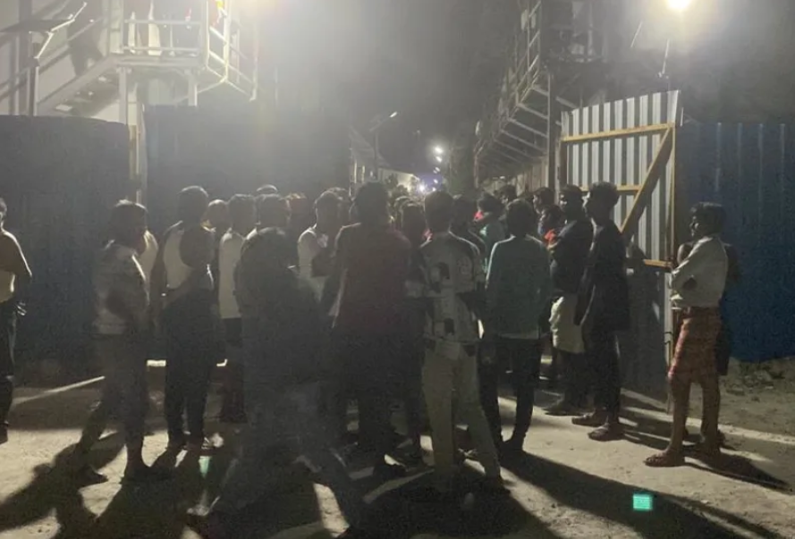 ފްލެޓުތަކުގެ މަސައްކަތް ކުރާ އިންޑިއާގެ މުވައްޒަފުން ހަޅުތާލުކޮށްފި