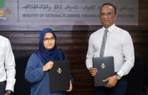 އެއާޕޯޓް އަޅަން 3 ރަށުގެ ބިން ހިއްކަން ހަވާލުކޮށްފި