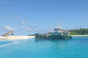 އެފްއެސްއެމްގެ ތެޔޮ ބޯޓެއް ކޮމަންޑޫ ޖެޓީގައި ޖެހި އެކްސިޑެންޓެއް ހިނގައިފި