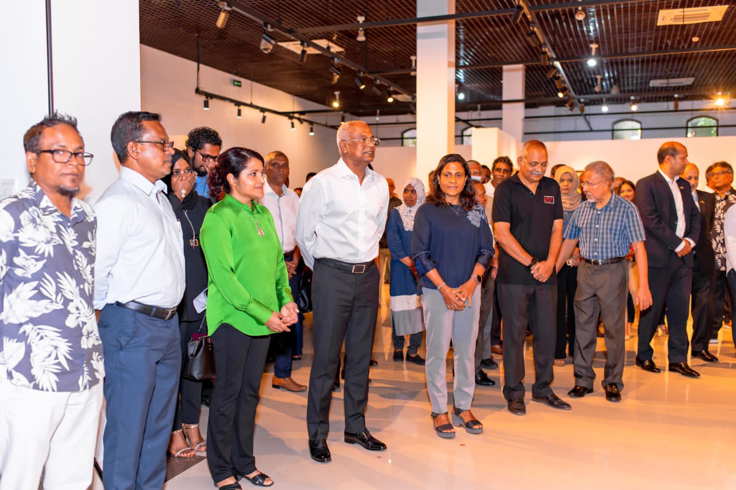 ޔުމްނާ މައުމޫންގެ ތާއީދު ރައީސް ޞާލިހަށް!