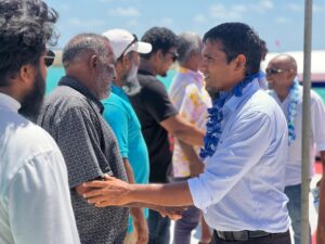 ޑިމޮކްރެޓުންގެ ސަރުކާރެއްގައި ރިސޯޓުތަކުން ނަގާ ގްރީން ޓެކްސްގެ 50 އިންސައްތަ އަތޮޅު ކައުންސިލަށް: އިލްޔާސް