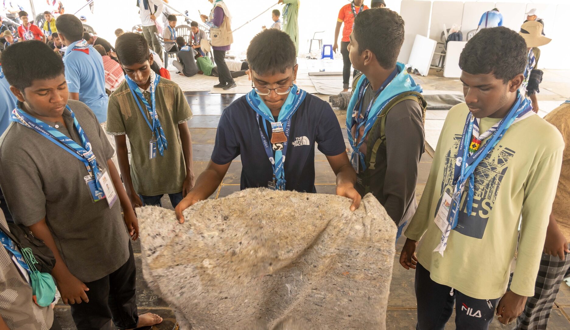 ކޮރެއާގެ ފިނިހޫނުމިން މައްޗަށް ދިއުމުގެ އުނދަގޫތައް ސްކައުޓް ޖަމްބޮރީގެ ބައިވެރިންނަށް!