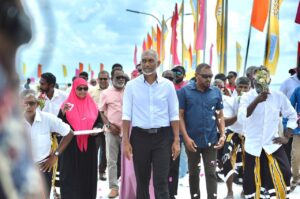 ޑރ.މުޢިއްޒު އެންމެ ފުރަތަމަ ވަޑައިގަންނަވާ ރަށަކަށް ތ.ގުރައިދޫ