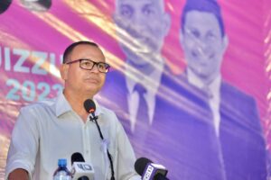 މާރިޔާ އުޅެނީ މުއިއްޒާއި އަޅައިގަނެގެން، ދިފާއީ ވަޒީރަކަށް ކުފޫ ހަމަނުވޭ: އާދަމް ޝަރީފް