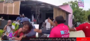 މަތިވެރިން ޑރ.މުޢިއްޒަށް ޙަމަލާދޭން މަސައްކަތްކޮށްފި