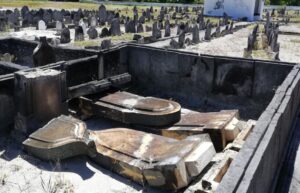 ކޯގަންނު ގަބުރަސްތާނަށް ގެއްލުންދިން މައްސަލަ މިދަނީ ބަލަމުން: ޔުމްނާ