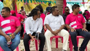 މެމްބަރު މޮސްޓާގެ ތާއީދު ޑރ.މުއިއްޒަށް، ކެމްޕޭނަށް ނިކުންނަވައިފި