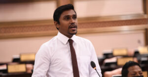 މެމްބަރު ހައިތަމް އެމްޑީޕީން ވަކިވެ ޕީޕީއެމާއި ގުޅެނީ