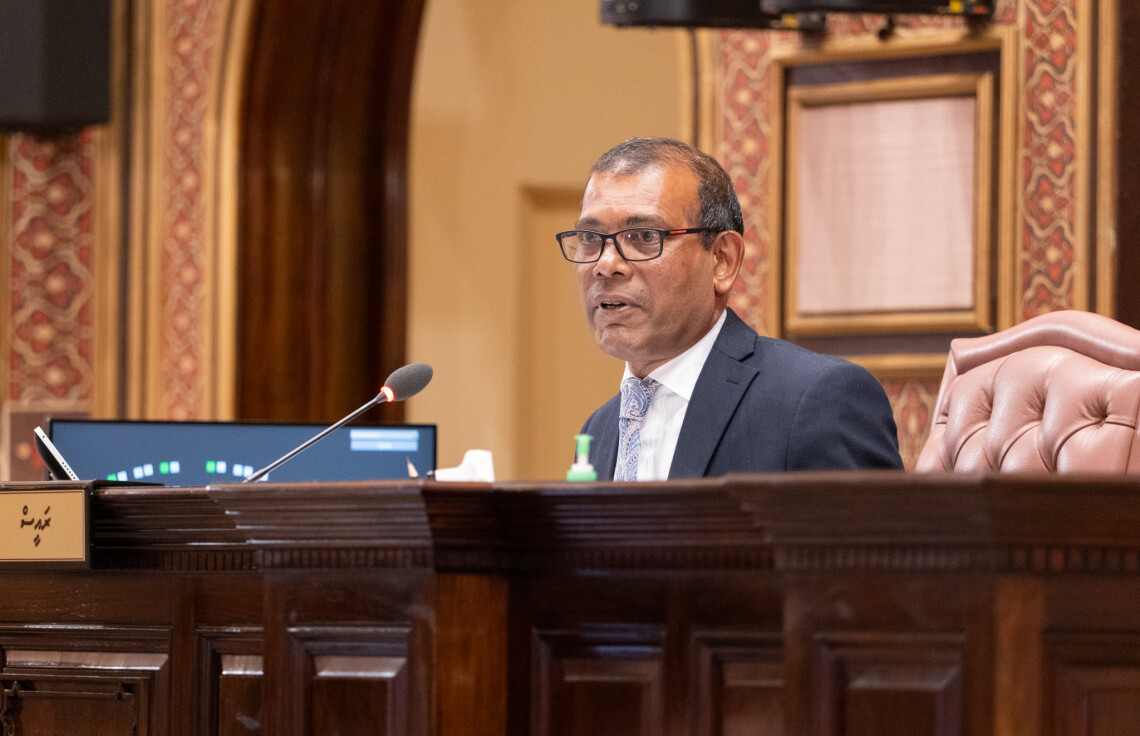 ގިނަ ބައެއްގެ ދެކޮޅު ހެދުމާއެކު، ނިޒާމީ ވޯޓުގެ މަސައްކަތް ނަޝީދު ހުއްޓާލައިފި