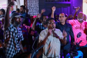 ކާމިޔާބީއާއިއެކު އެއްއަޑަކުން ގޮވަމުންދަނީ ރައީސް ޔާމީން މިނިވަން ކުރުމަށް!