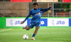 އޭއީސީ ކޮޅަށް ފުލުހުން ލަނޑު ގޯންޏެއް