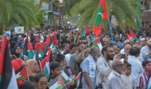 އެތައް ސަތޭކަ ބަޔަކު އެއްވެ ފަލަސްތީނާއެކު ދިވެހީން ތިބިކަން ދައްކާލައިފި