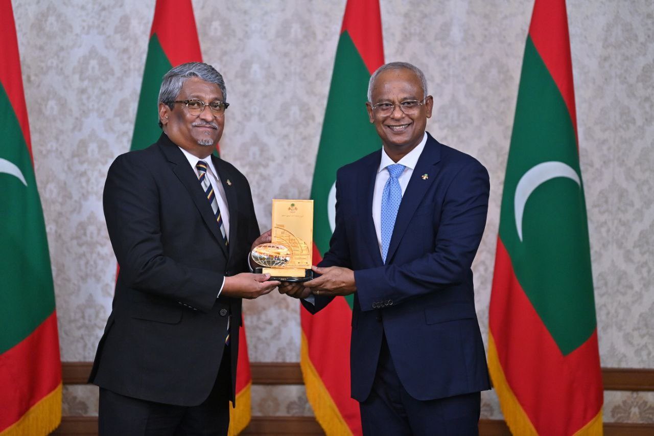 ޚާރިޖީ ޚިދުމަތުގެ އެންމެ މަތިވެރި ޝަރަފު، ޚަލީލަށާއި، ލަޠީފަށް