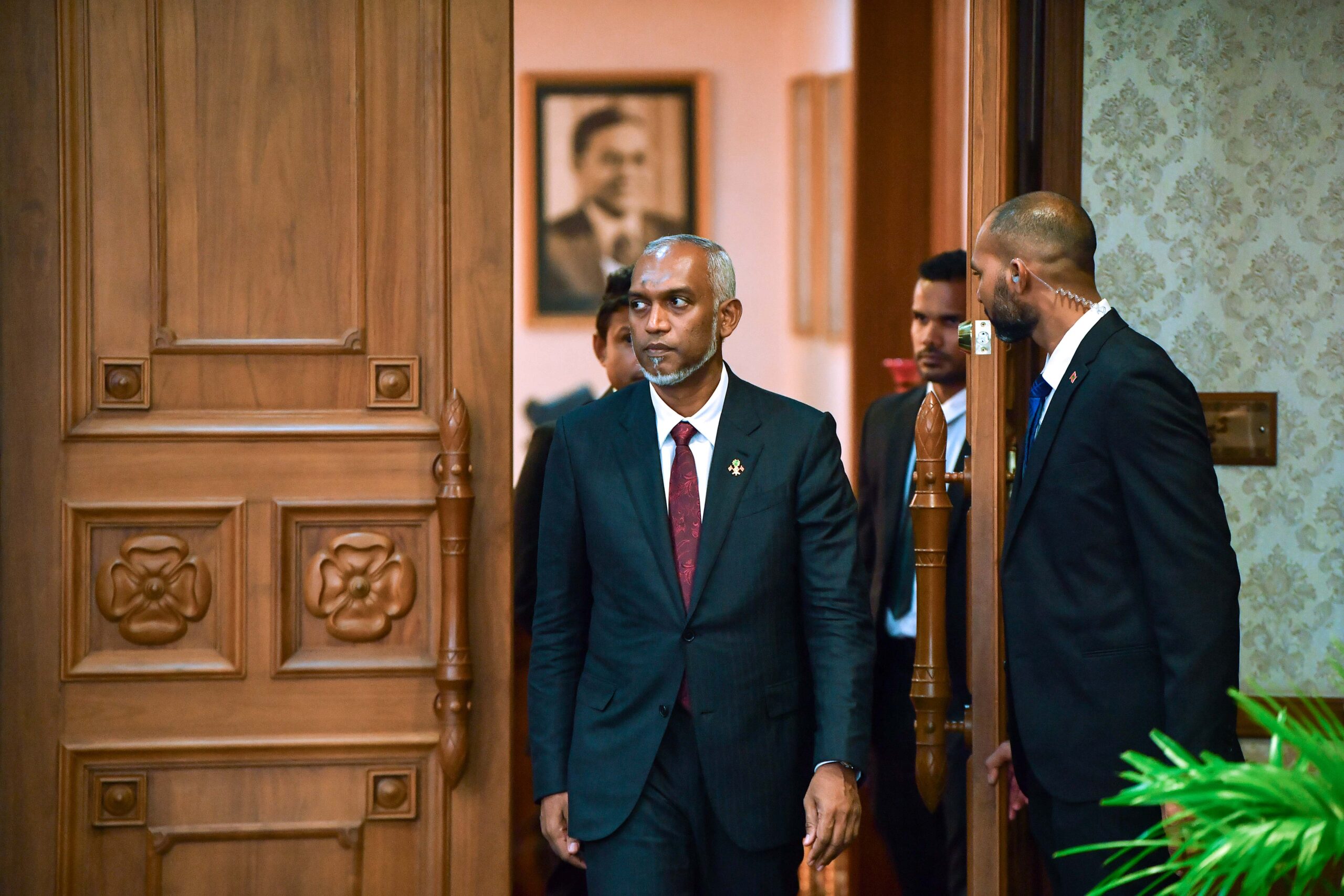 މިނިސްޓަރުންގެ ނައިބުގެ މަގާމަށް 26 ބޭފުޅަކު ޢައްޔަނުކުރައްވައިފި