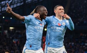 ލަނޑު ގޯންޏަކާއެކު ސިޓީ ތާވަލްގެ އެއްވަނަ އަށް