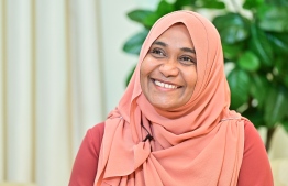 ފަސްޓްލޭޑީއާއެކީ ކޮންޓްރެކްޓް ހެދީ މުވައްޒަފުން ތަމްރީންކޮށް، ފަންނީ ލަފާ ހޯދުމަށް، އުޖޫރައަކީ ގަޑިއަކަށް 75 ރުފިޔާ