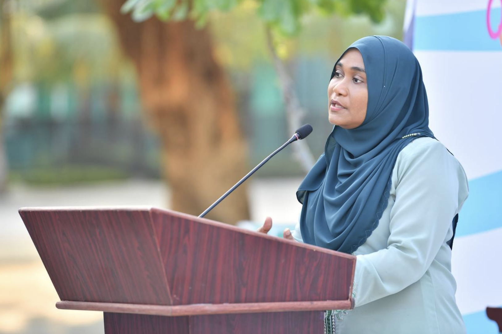 އއ. އުކުޅަހުގައި ބޭއްވި ކުޑަކުދިންގެ ހަވީރު މެޑަމް ސާޖިދާ ޝަރަފުވެރި ކޮށްދެއްވައިފި