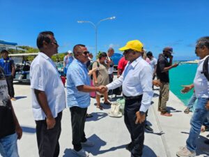 ޑިމޮކްރަޓިކް ނިޒާމާ މެދު މީހުންގެ އިތުބާރު އެބަ ގެއްލޭ: ޝާހިދު