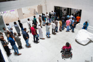 ހިޔާ ފްލެޓު ޓަވަރުތަކުގައި އަލަށް ޤާއިމްކުރާ ލިފްޓުތައް ބޭނުންކުރަން ނޮވެންބަރު މަހު ފެށޭނެ: އެޗްޑީސީ