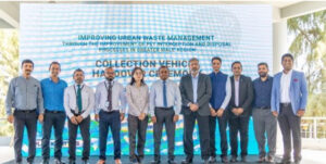 ޕްލާސްޓިކް ކުނި މެނޭޖުކުރުމަށް ހާއްސަ އުޅަނދުތަކެއް ޔޫއެންޑީޕީން ވެމްކޯއަށް ހަދިޔާ ކޮށްފި