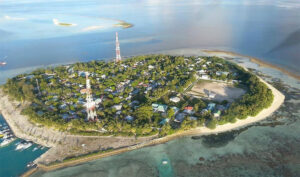 އއ. ރަސްދޫގައި ހިނގި އަލިފާނުގެ ހާދިސާގައި ފިހުނު ދެމަފިރިންގެ ތެރެއިން އަންހެންމީހާ ނިޔާވެއްޖެ