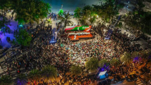 ޕީއެންސީއަށް ލިބުނު ކާމިޔާބީގެ އުފާ ފާޅުކުރުމަށް އާރޓިފިޝަލް ބީޗް ސަރަހައްދަށް ގިނަބަޔަކު އެއްވެއްޖެ!