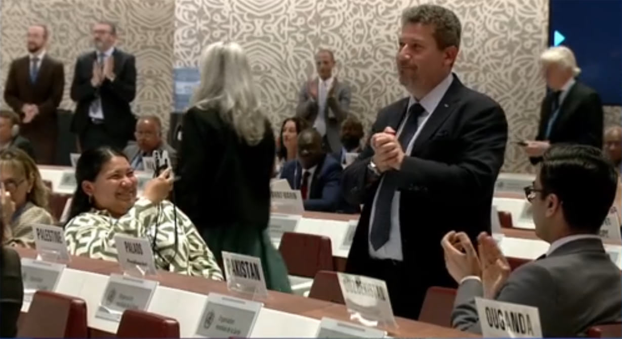 ފަލަސްތީނަށް ވޯޓުލުމުގެ ހައްގު ނެތްގޮތަށް، ޑަބްލިއުއެޗްއޯގެ މެމްބަރު ގައުމެއްގެ ދަރަޖަ ދީފި